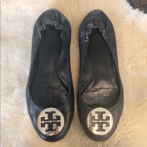 Tory Burch Reva flat